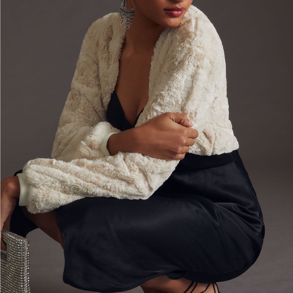 Maeve Cream Faux Fur Shrug - Picture 6 of 6